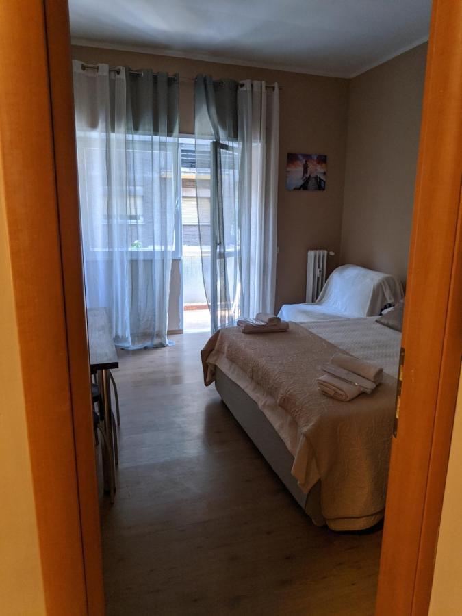 B&B Gina Trastevere โรม ภายนอก รูปภาพ