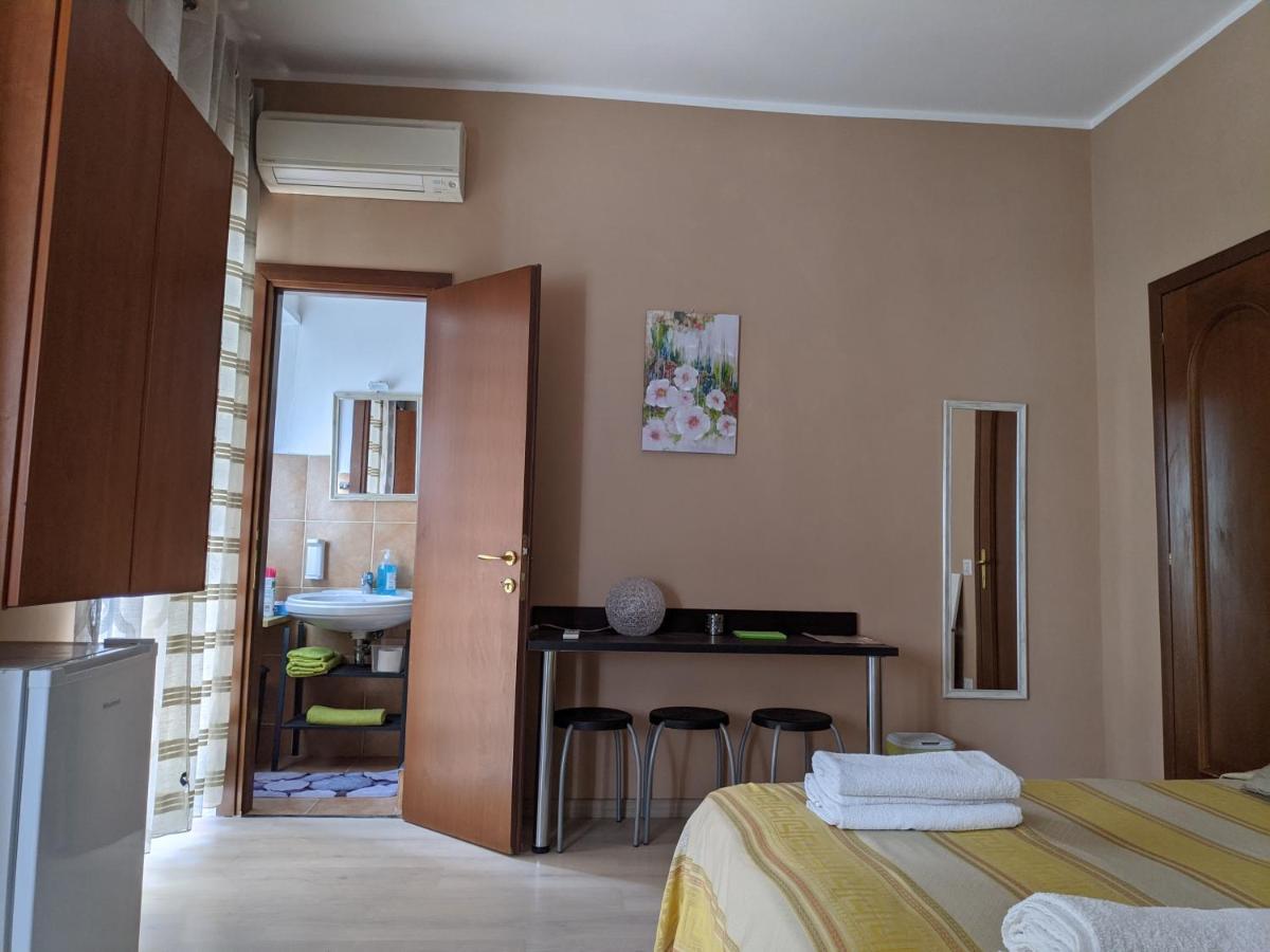 B&B Gina Trastevere โรม ภายนอก รูปภาพ