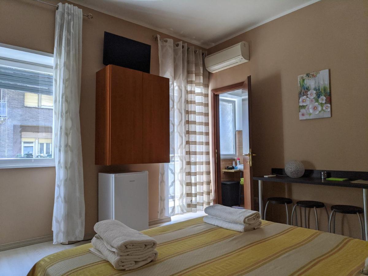 B&B Gina Trastevere โรม ภายนอก รูปภาพ